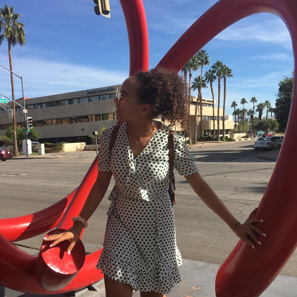 Meet your Posher, Elizabeth